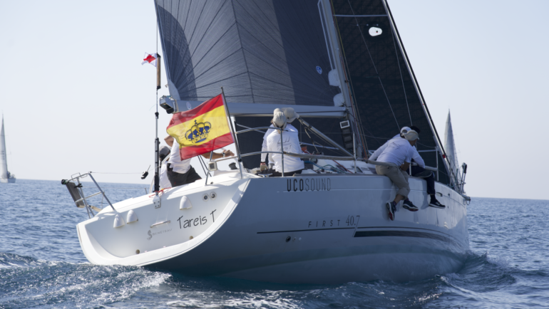 «Tareis T- Ucosound», patroneado por Joaquín Angoloti del Real Club El Candado,  ganador absoluto de la 44ª edición de la Regata Mar de Albarán.