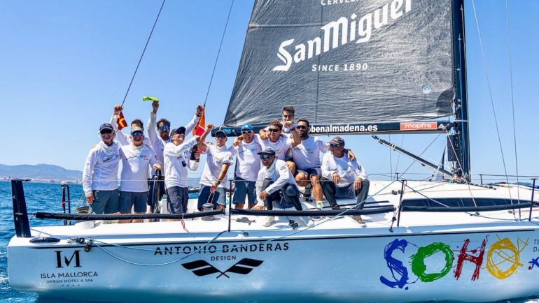 Ángel Medina y Ángel Medina Jr. , regatistas del RCC , conquistan la Copa del Rey MAPFRE